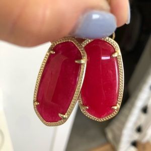 Kendra Scott Elle Drop Earrings in Magenta